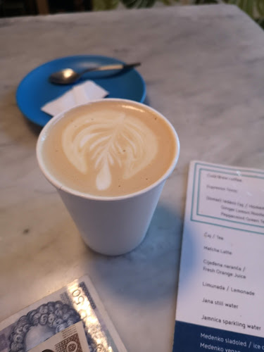 Opinii despre Cogito Coffee Shop / Dubrovnik Old Town în Dubrovnik - Gastronomija i ugostiteljstvo
