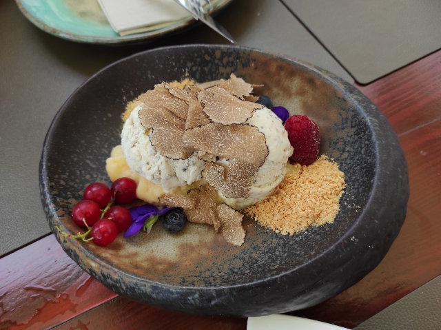 Opinii despre Bistro Bar Montona Gallery în Motovun - Gastronomija i ugostiteljstvo