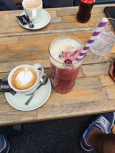 Caffe bar Karizma - Gastronomija i ugostiteljstvo