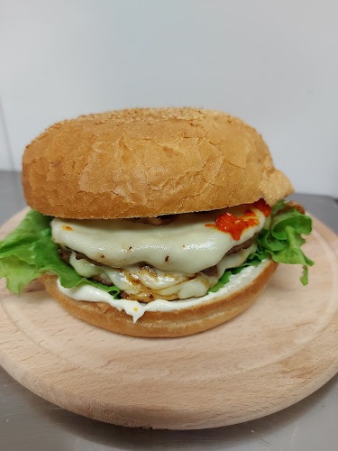 Fast Food Gargamel - Gastronomija i ugostiteljstvo