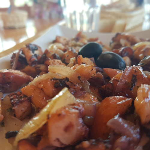 Opinii despre Gavuni restaurant & konoba în Lumbarda - Gastronomija i ugostiteljstvo