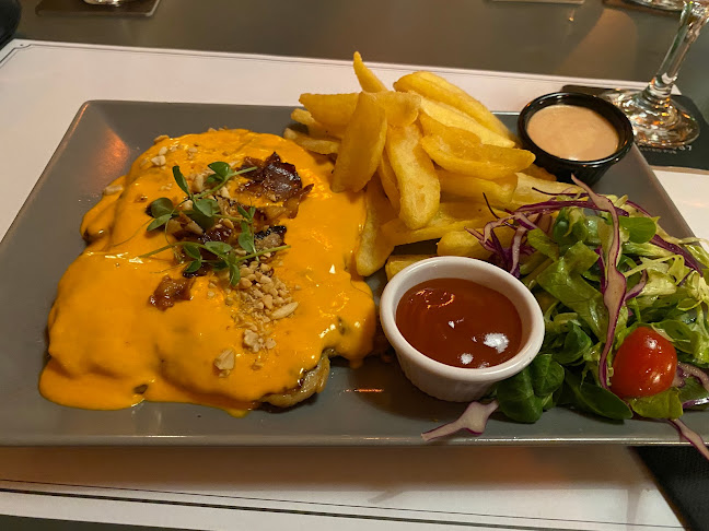 Ul. Franje Kuhača 4, 31000, Osijek