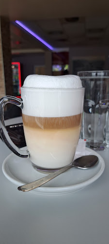 Trg Nikole Šubića Zrinskog 21, 47250, Duga Resa