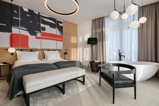 Opinii despre Amfora Hvar Grand Beach Resort în Hvar - Gastronomija i ugostiteljstvo