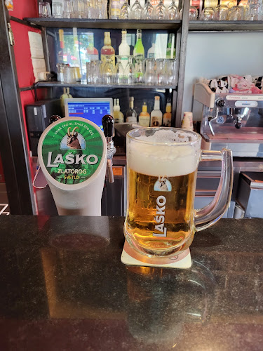 Opinii despre Plasica - house of rock & blues în Novalja - Gastronomija i ugostiteljstvo