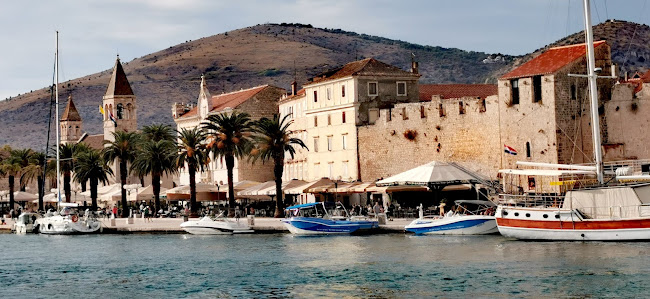 Pekara Ćiovo - Gastronomija i ugostiteljstvo