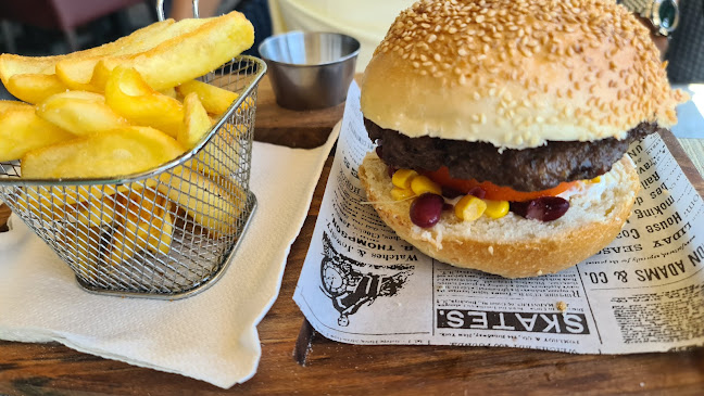 Opinii despre Caffe & Pizzeria Delta în Opuzen - Gastronomija i ugostiteljstvo