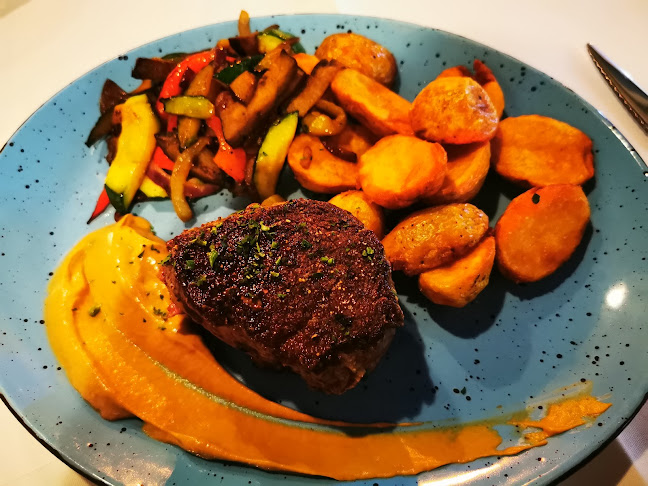 Opinii despre Bistro Yacht club în Opatija - Gastronomija i ugostiteljstvo