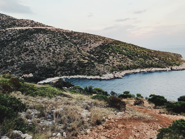 Opinii despre Duba Beach Bar în Hvar - Gastronomija i ugostiteljstvo