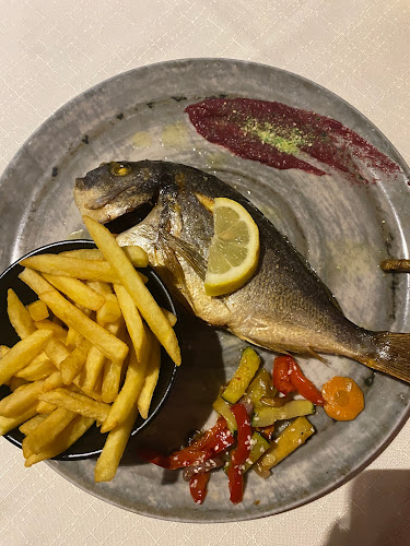 Opinii despre Dinners Delight în Makarska - Gastronomija i ugostiteljstvo
