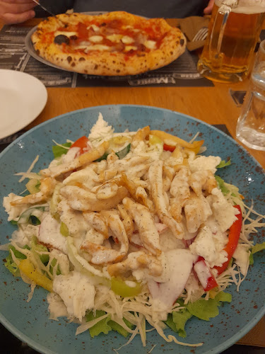 Bernarda pizza pasta burger