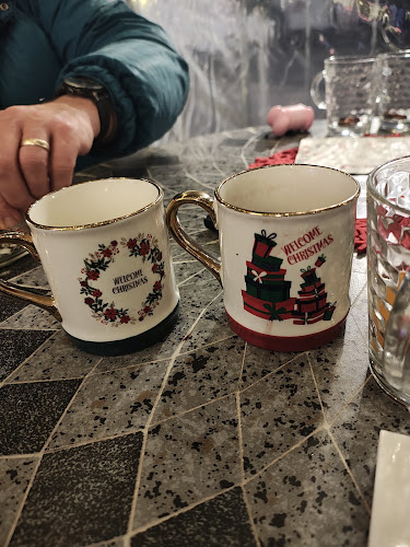 Opinii despre Caffe Bar Roses în Oroslavje - Gastronomija i ugostiteljstvo