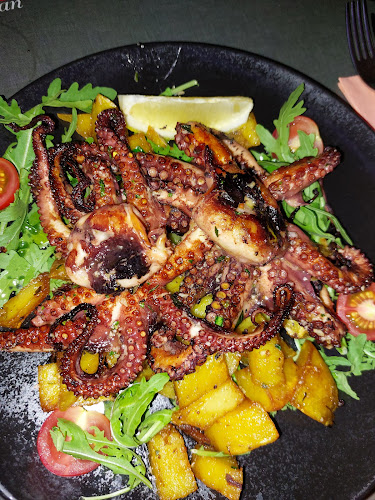 Trg Petra Preradovića 5, 10000, Zagreb