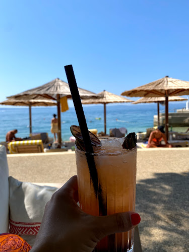 Gooshter Beach Club - Gastronomija i ugostiteljstvo