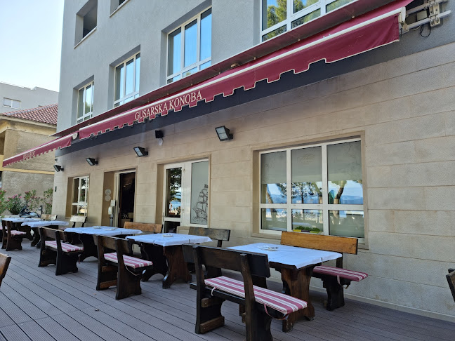 Trg kralja Tomislava 6, 21310, Omiš