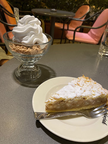 Opinii despre Slastičarnica Šeničnjak în Zagreb - Gastronomija i ugostiteljstvo