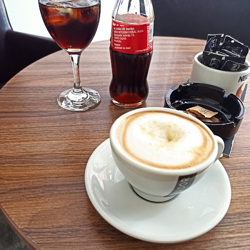 Opinii despre Casper caffe bar Črnomerec în Zagreb - Gastronomija i ugostiteljstvo