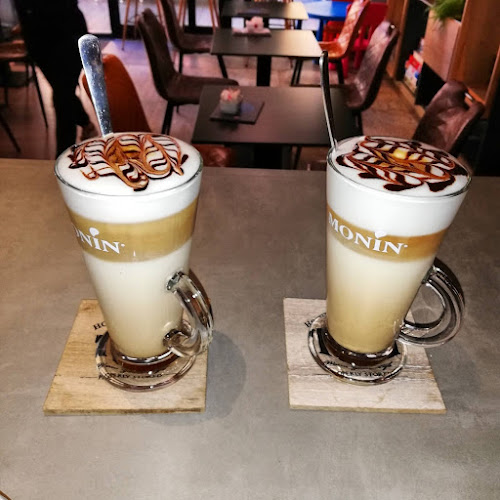 Caffe bar "Dvojka" - Gastronomija i ugostiteljstvo