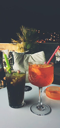 Opinii despre 3M Rooftop Bar în Omiš - Gastronomija i ugostiteljstvo