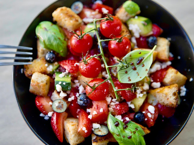 Ul. Mihovila Pavlinovića 4, 23000, Zadar