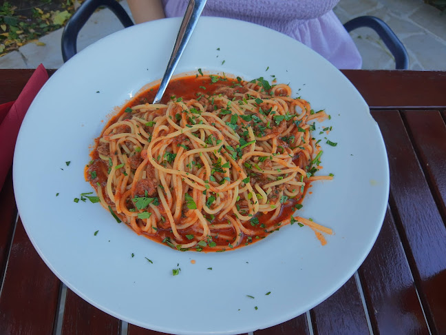 Trg braće Radić 2, 23232, Nin