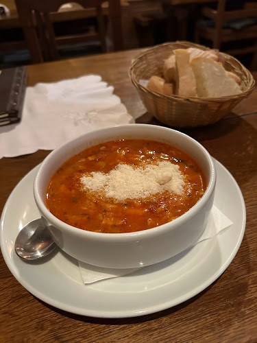 Opinii despre 🔥 Magazinska klet - Cyrano în Zagreb - Gastronomija i ugostiteljstvo