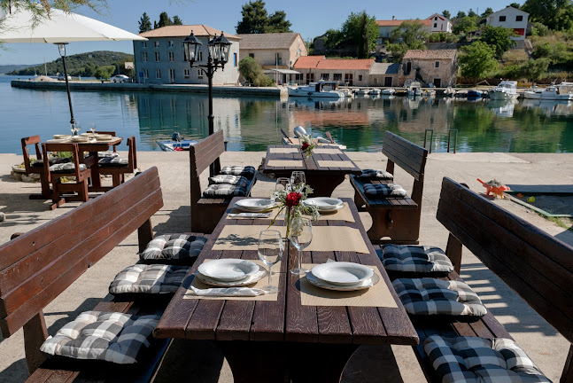 Konoba Zlatna Vala (ex. Supina)