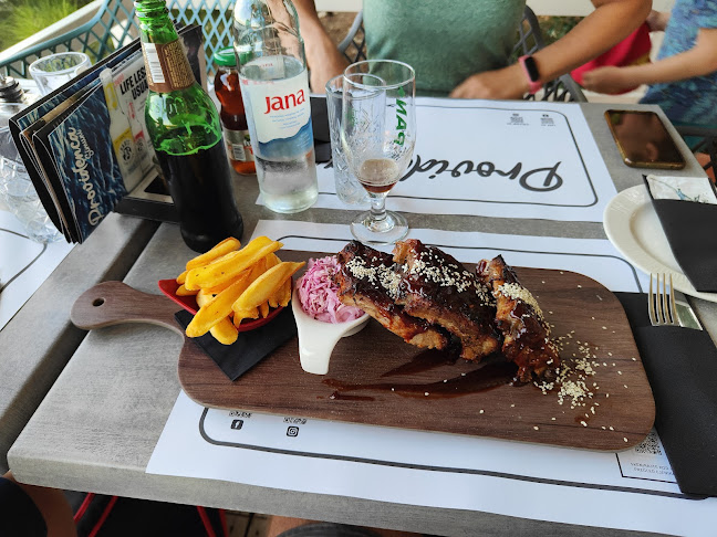 Beach Bar & Restaurant Providenca - Šimuni