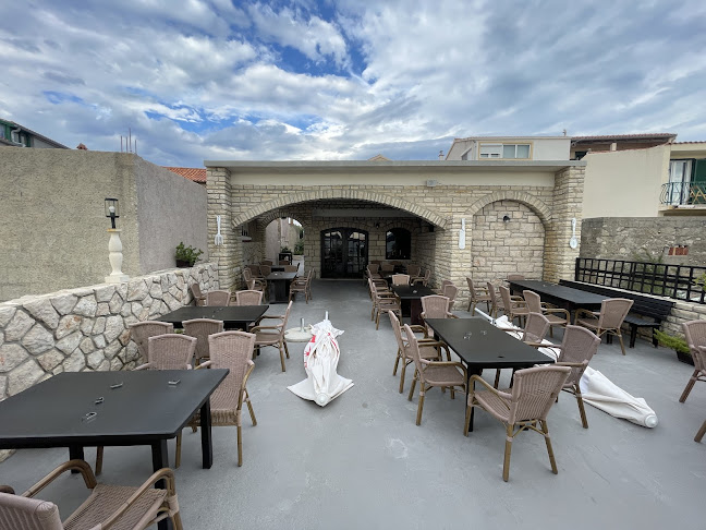 Opinii despre Konoba Treva în Betina - Gastronomija i ugostiteljstvo