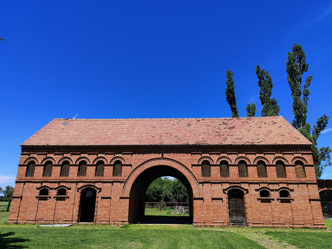 Šokački stan, (Pikov Stan) - Gastronomija i ugostiteljstvo