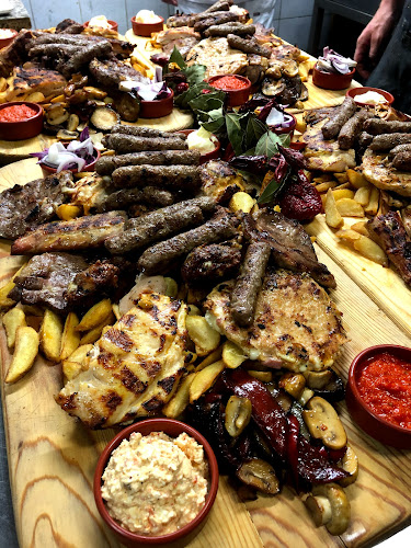 Papar Grill Makarska - Gastronomija i ugostiteljstvo