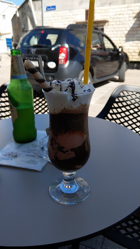 Ul. kralja Krešimira IV, 22213, Pirovac