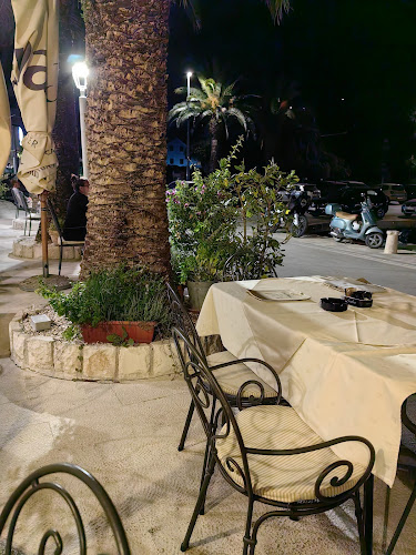 Bistro Vila Marija Splitska Brač - Supetar