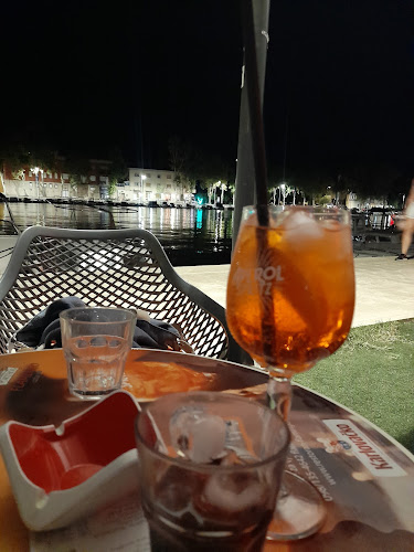 Caffe bar Pirate - Gastronomija i ugostiteljstvo