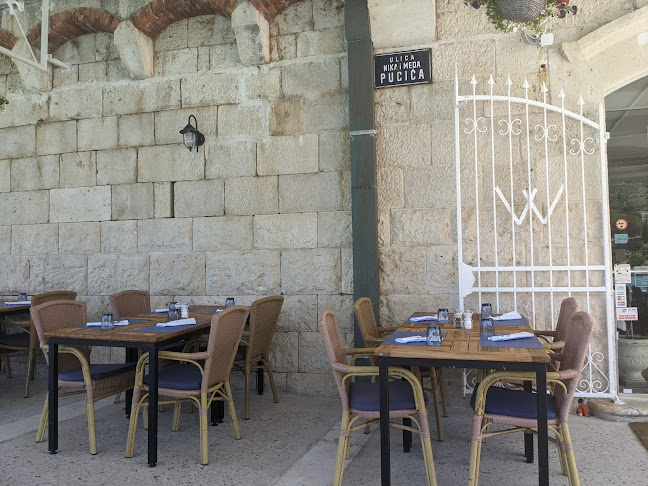 Šetalište Nika i Meda Pucića 1, 20000, Dubrovnik