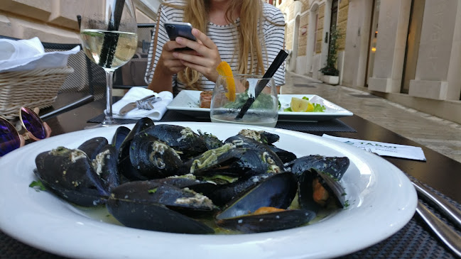 Opinii despre Restaurant 2Ribara în Zadar - Gastronomija i ugostiteljstvo