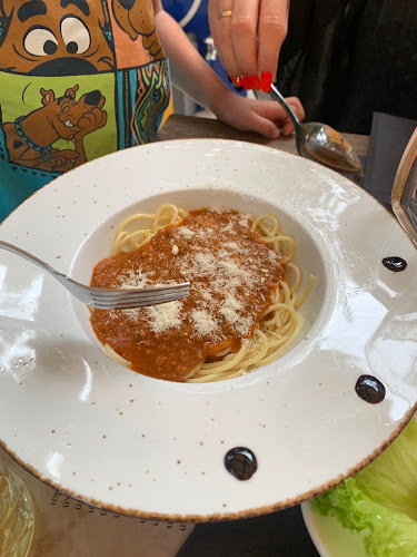 Van Grad 3, 21310, Omiš