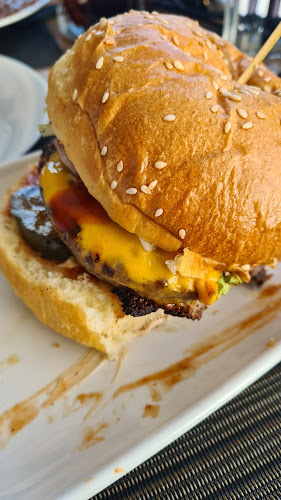 SidiBar, restaurant, sports & music terrace - Split