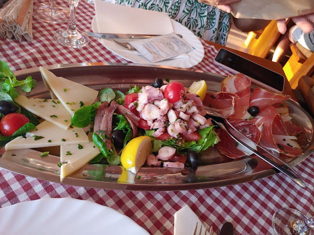 Konoba Riva - Gastronomija i ugostiteljstvo