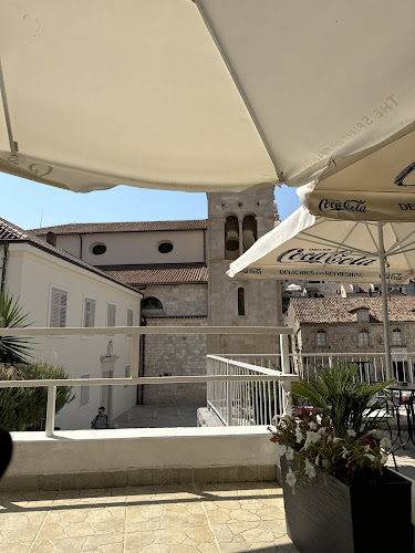 Opinii despre Caffe Bar Domenika în Hvar - Gastronomija i ugostiteljstvo
