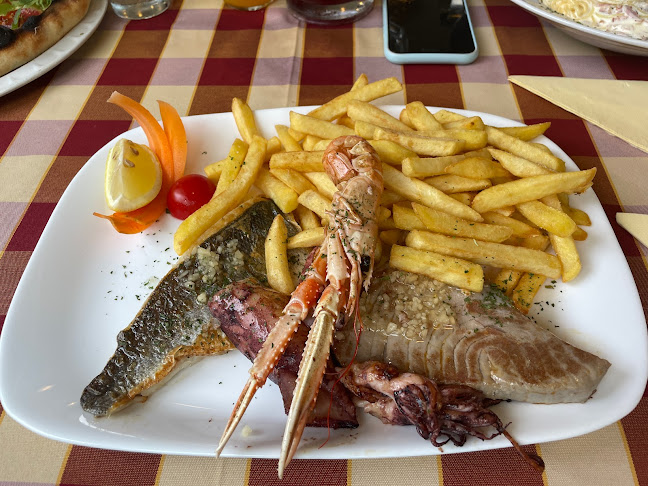 Comentarii opinii despre Buffet Pinia