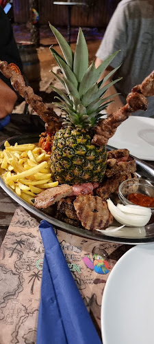 Pirates Grill Garden - Gastronomija i ugostiteljstvo