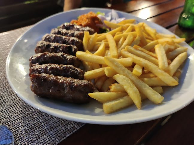 Obala kralja Petra Krešimira IV 19-20, 23210, Biograd na Moru