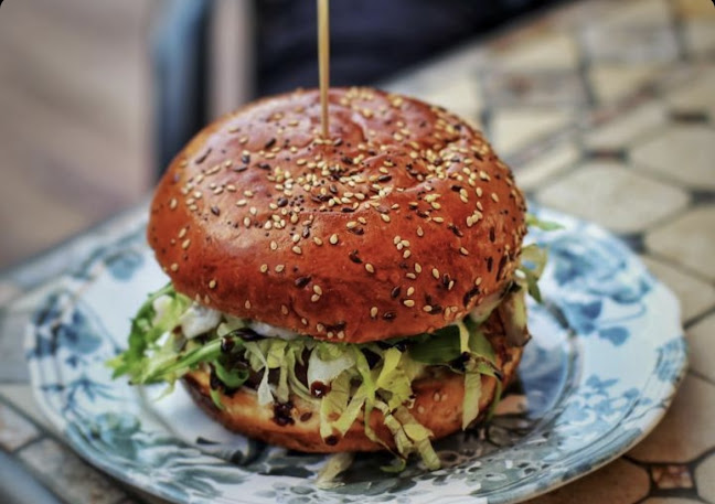 Opinii despre Park Plitvice (Burger Park) în Rakovica - Gastronomija i ugostiteljstvo