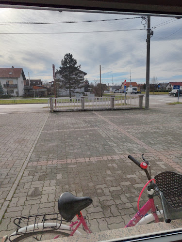 Opinii despre Caffe bar Bacardi în Sisak - Gastronomija i ugostiteljstvo