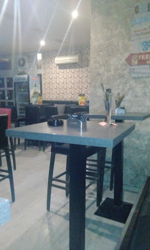 Opinii despre Caffe bar Kocka în Rijeka - Gastronomija i ugostiteljstvo