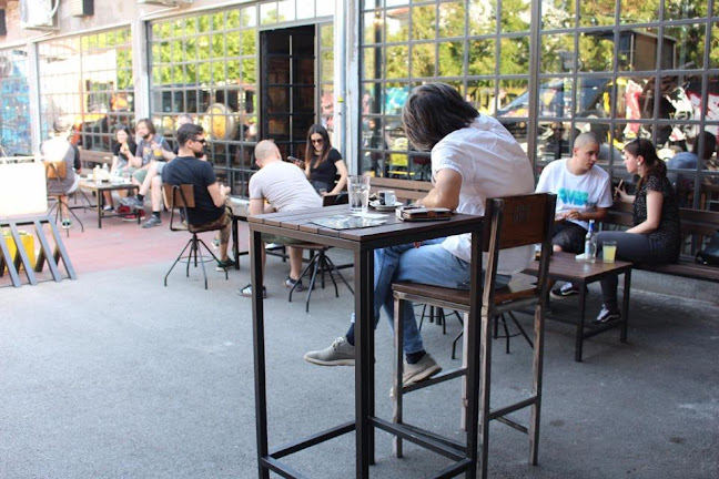 Savska cesta 160, 10000, Zagreb