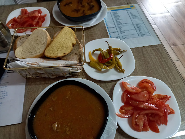 Restoran pod starim krovovima - Gastronomija i ugostiteljstvo