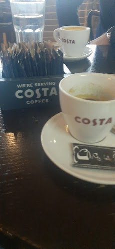 Comentarii opinii despre Ally McBee