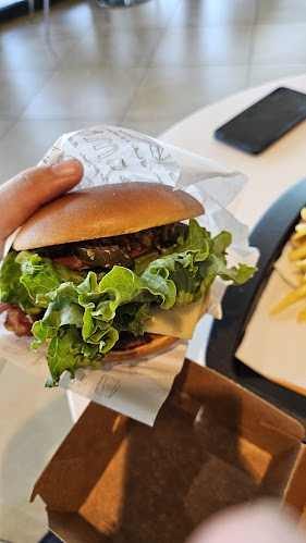 Opinii despre McDonald’s Mall of Split în Split - Gastronomija i ugostiteljstvo